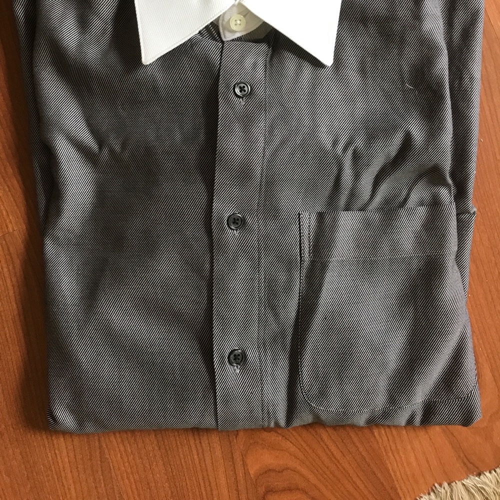 Men’s button front shirt